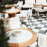 Hotel Sax Paris, Lxr Hotels & Resorts