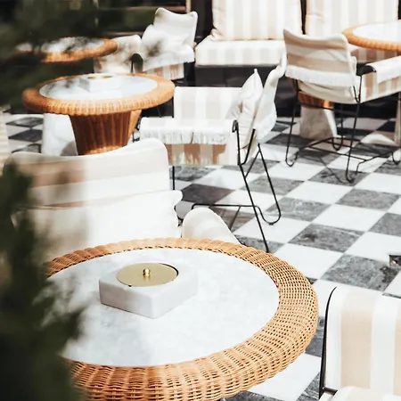 Hotel Sax Paris, Lxr & Parigi