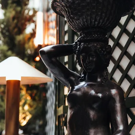 Hotel Sax Paris, Lxr & 5*