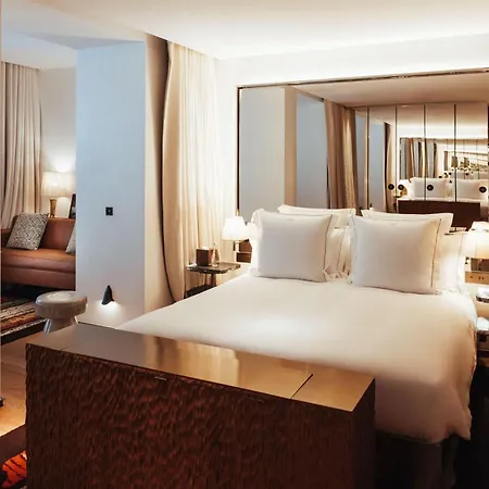 Sax Paris, Lxr & 5* Parigi