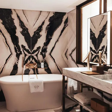 Hotel Sax Paris, Lxr & Parigi