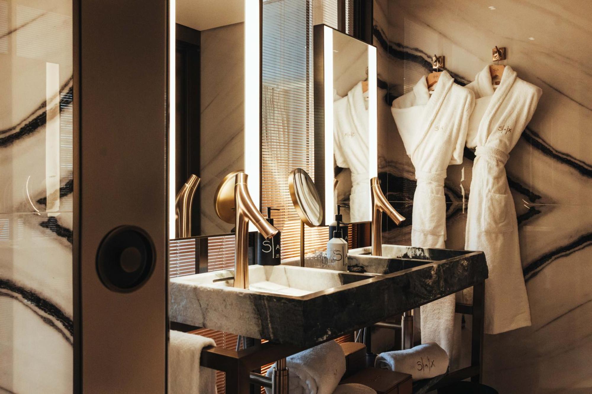 Sax Paris, Lxr & Hotel 5*