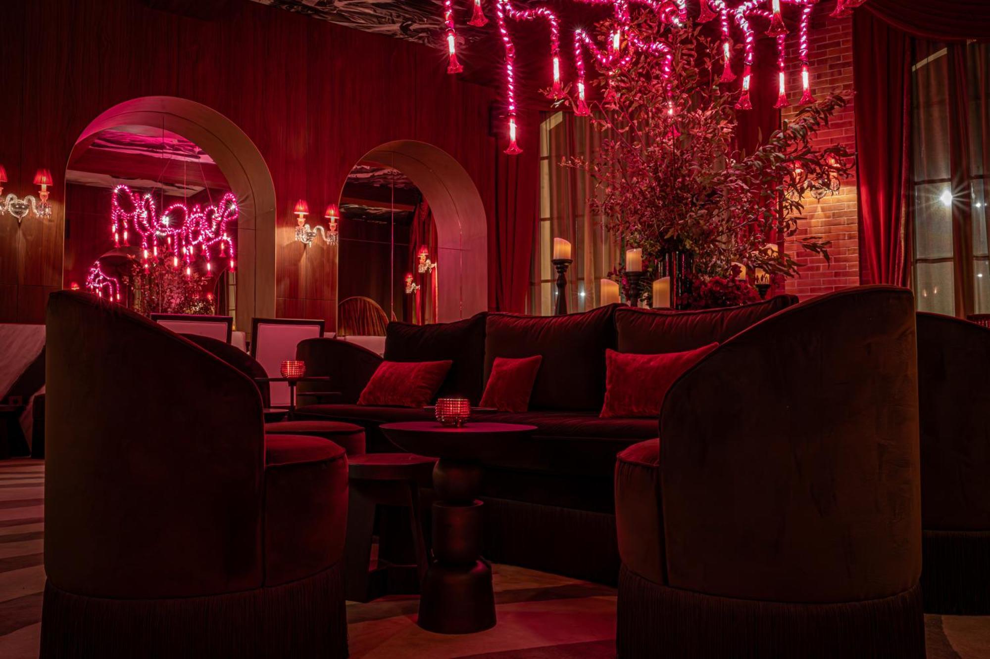 Sax Paris, Lxr & 5* Paris