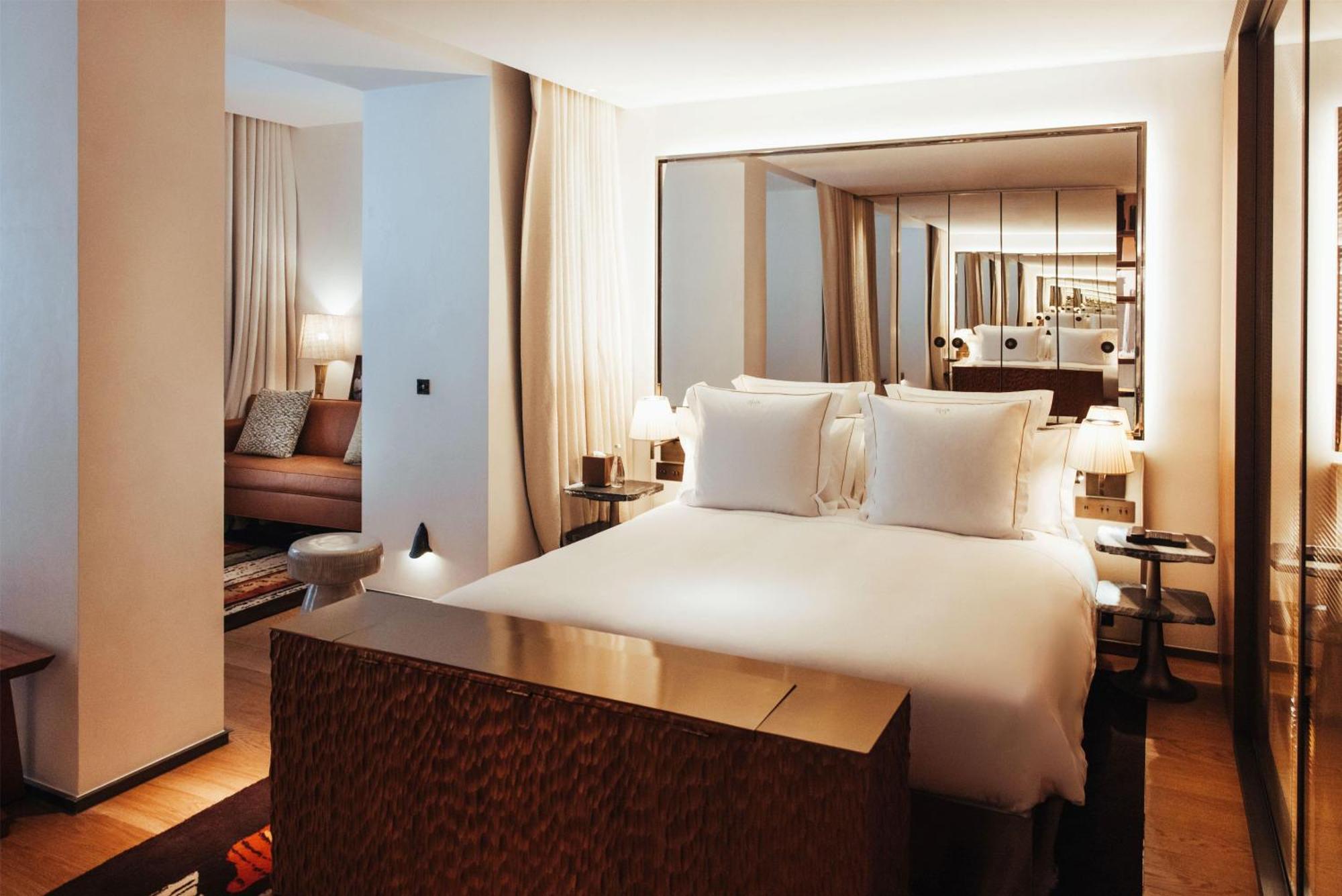 Sax Paris, Lxr & 5* Parigi