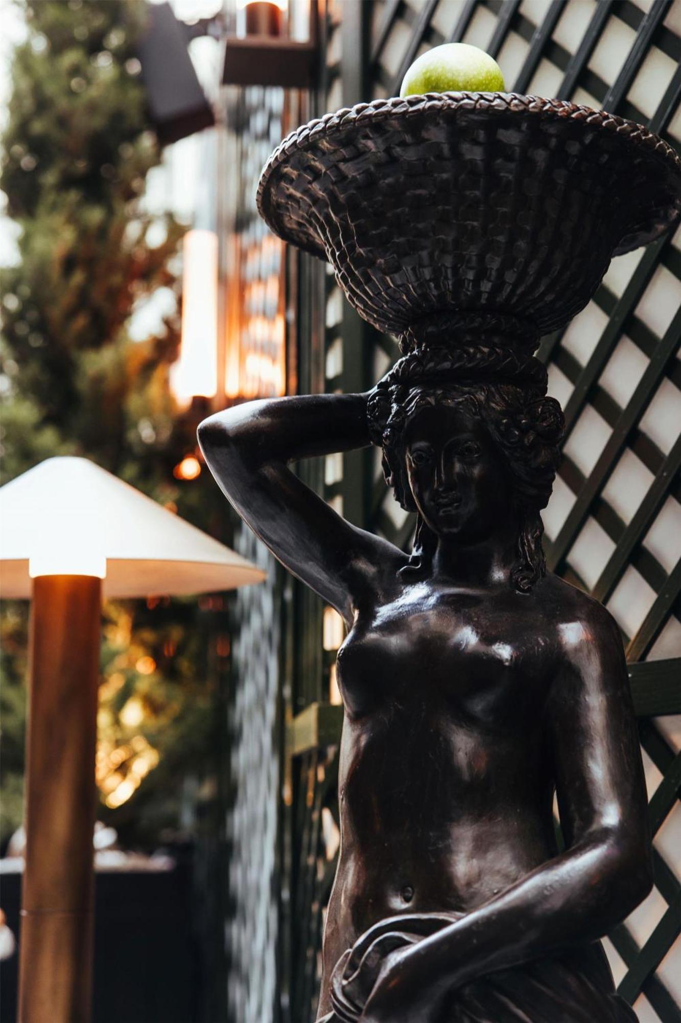 Hotel Sax Paris, Lxr & 5*